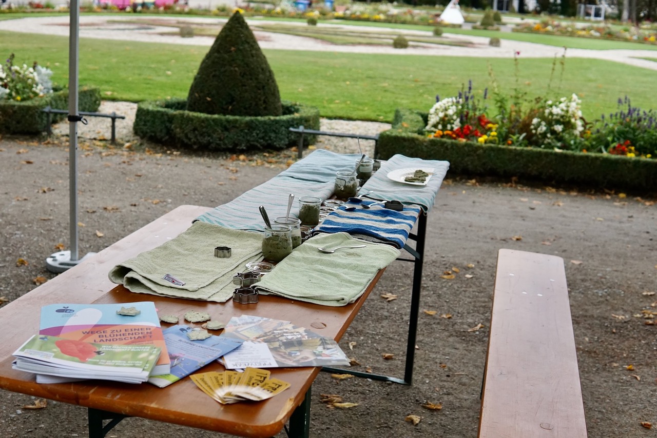 Saatpapier herstellen mit Saatgut Blühende Landschaft