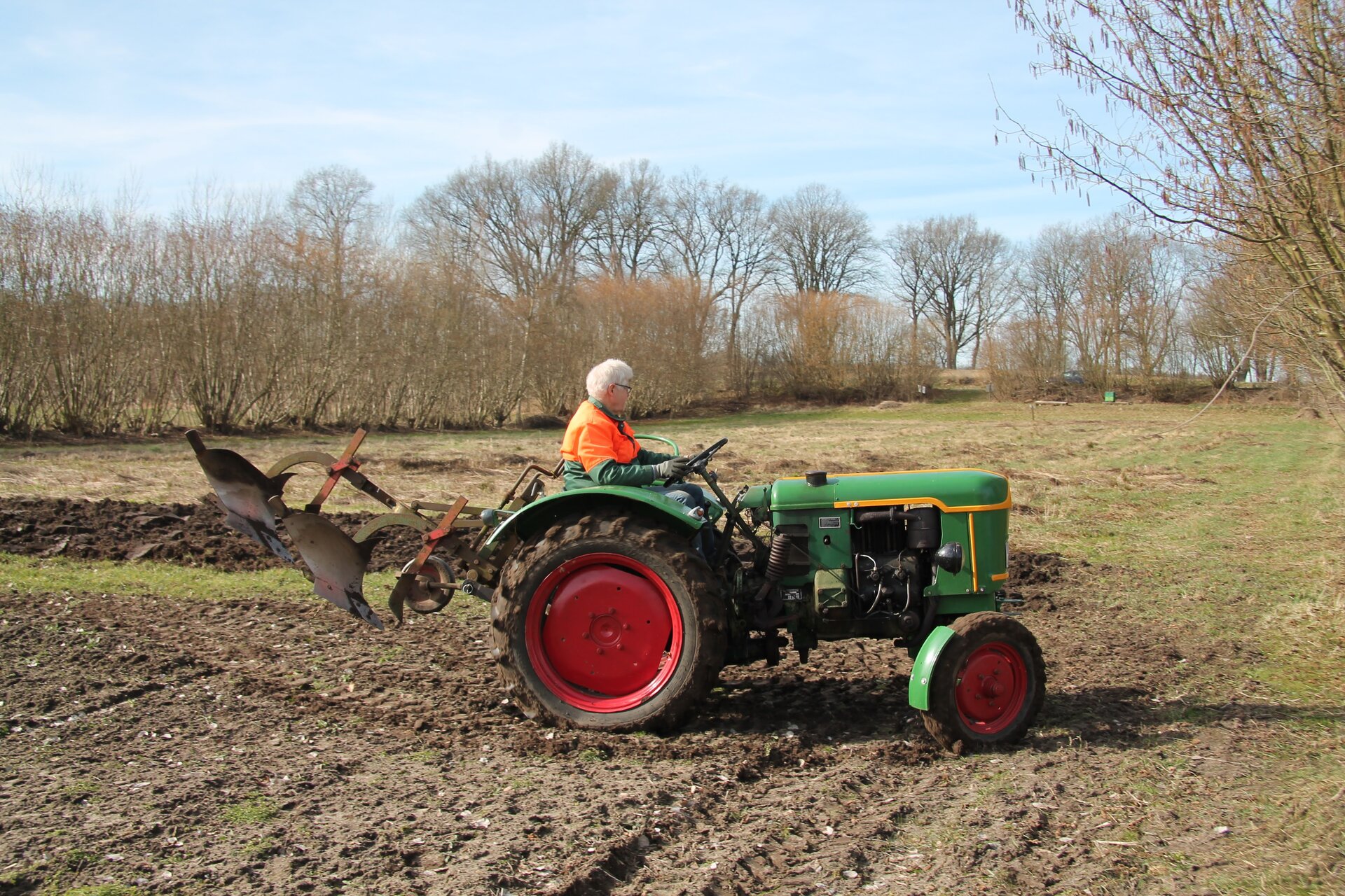 Flächenvorbereitung. Foto: Angela Heitmann